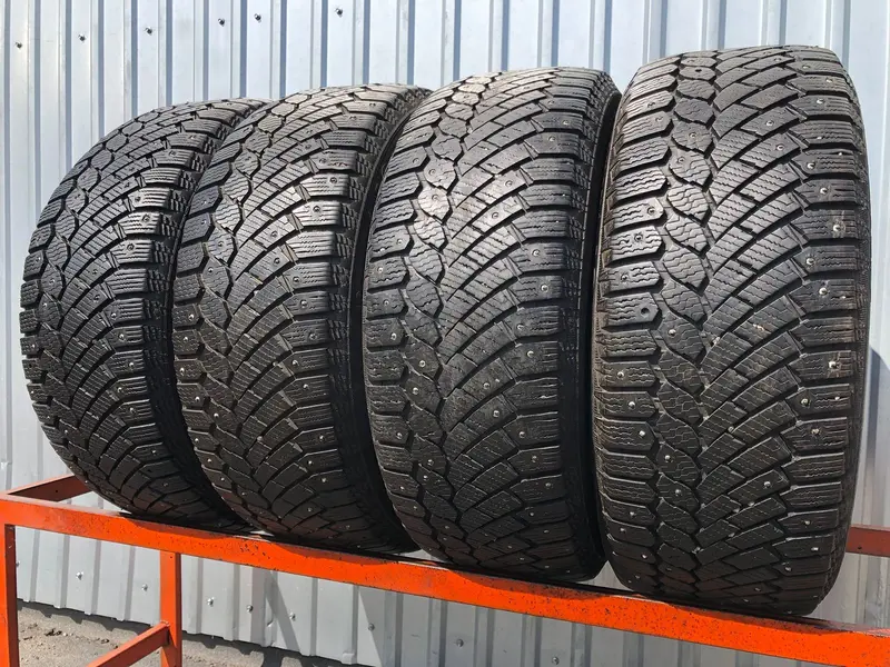 Комплект б/у шин 235/55 R17 Continental ContiIceContact 4x4