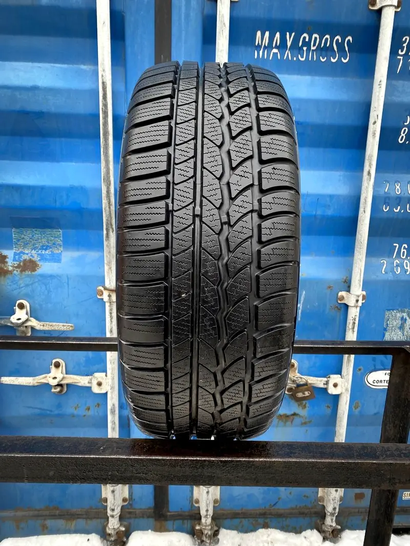 Б/у шина 235/55 R17 Continental ContiWinterContact TS 790V