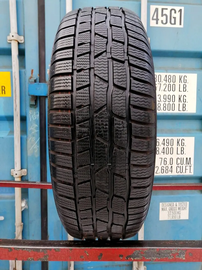 Б/у шина 235/55 R17 Continental ContiWinterContact TS 830 P