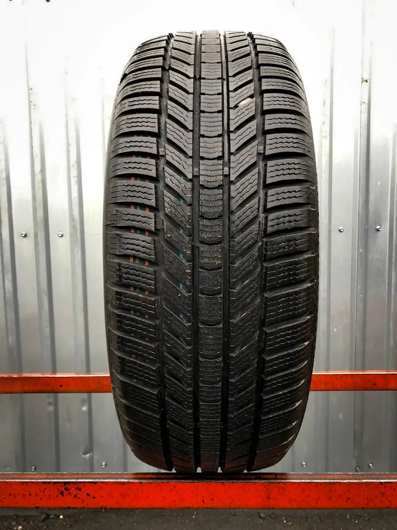 Б/у шина 235/55 R17 Continental ContiWinterContact TS 870 P