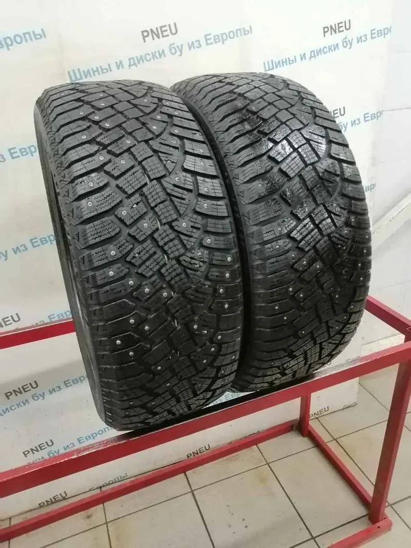 Пара б/у шин 235/55 R17 Continental IceContact 2