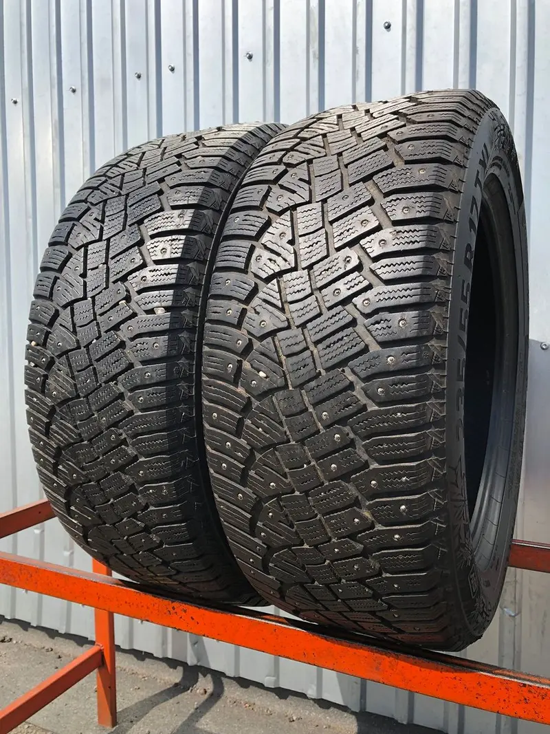 Пара б/у шин 235/55 R17 Continental IceContact 2
