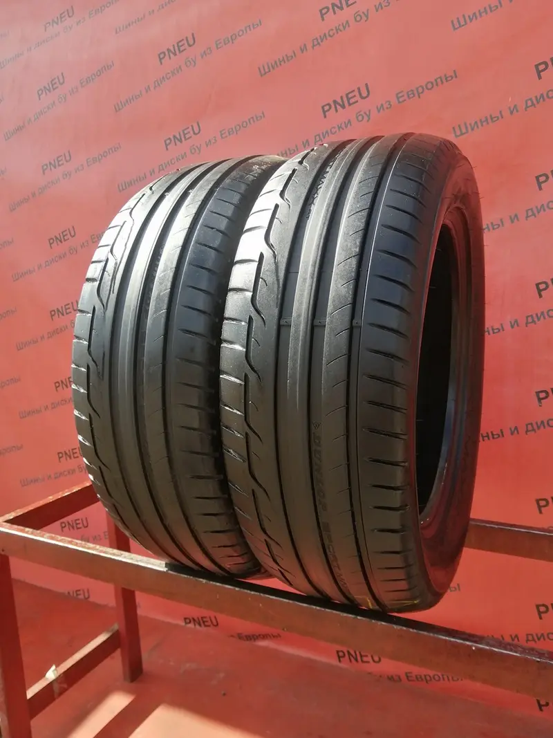Пара б/у шин 235/55 R17 Dunlop SP Sport Maxx RT