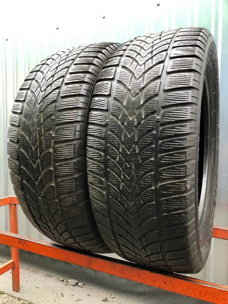 Пара б/у шин 235/55 R17 Dunlop SP Winter Sport 4D