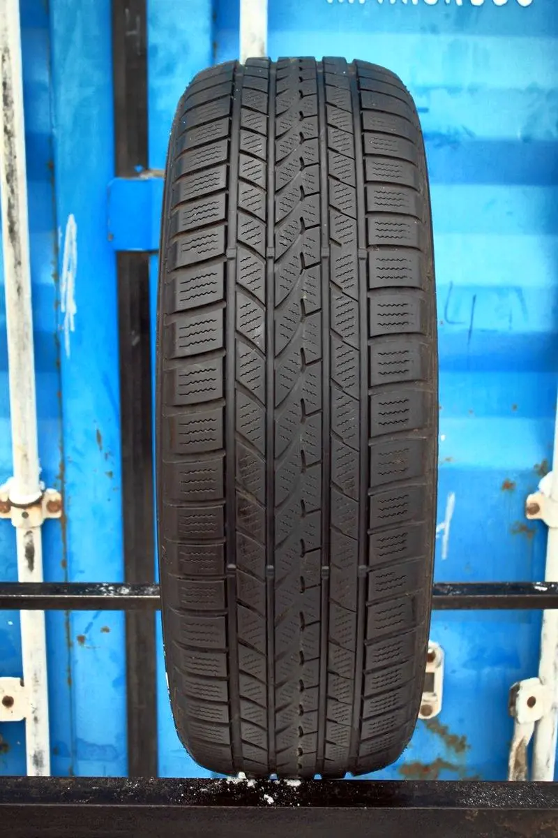 Б/у шина 235/55 R17 Falken Eurowinter HS-439