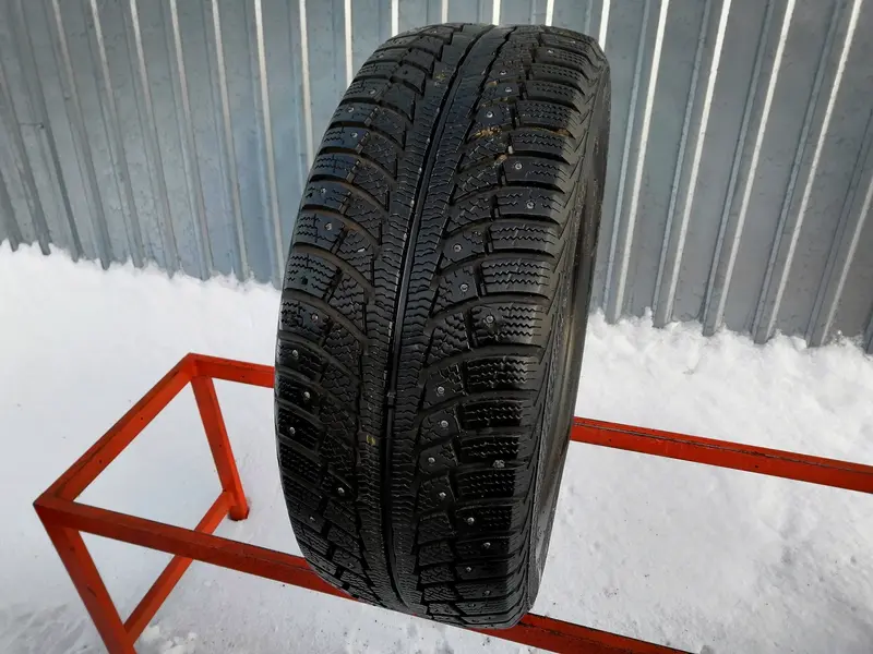 Б/у шина 235/55 R17 Gislaved Nord Frost 5