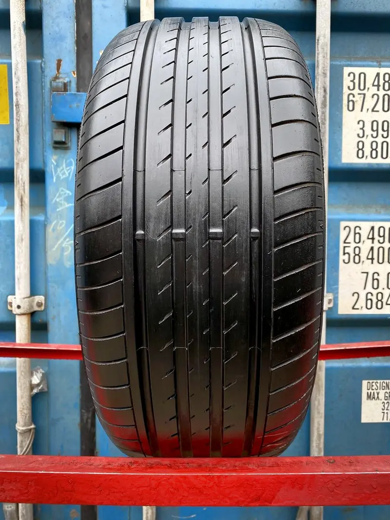 Б/у шина 235/55 R17 Goodyear Eagle NCT5