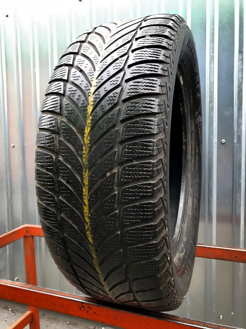 Б/у шина 235/55 R17 Goodyear Ultra Grip Ice 2