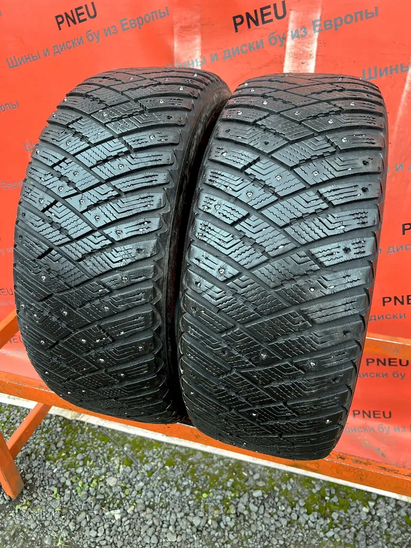 Пара б/у шин 235/55 R17 Goodyear Ultra Grip Ice Arctic