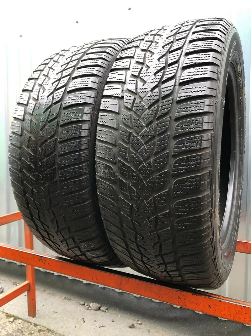 Пара б/у шин 235/55 R17 Goodyear Ultra Grip Performance 2