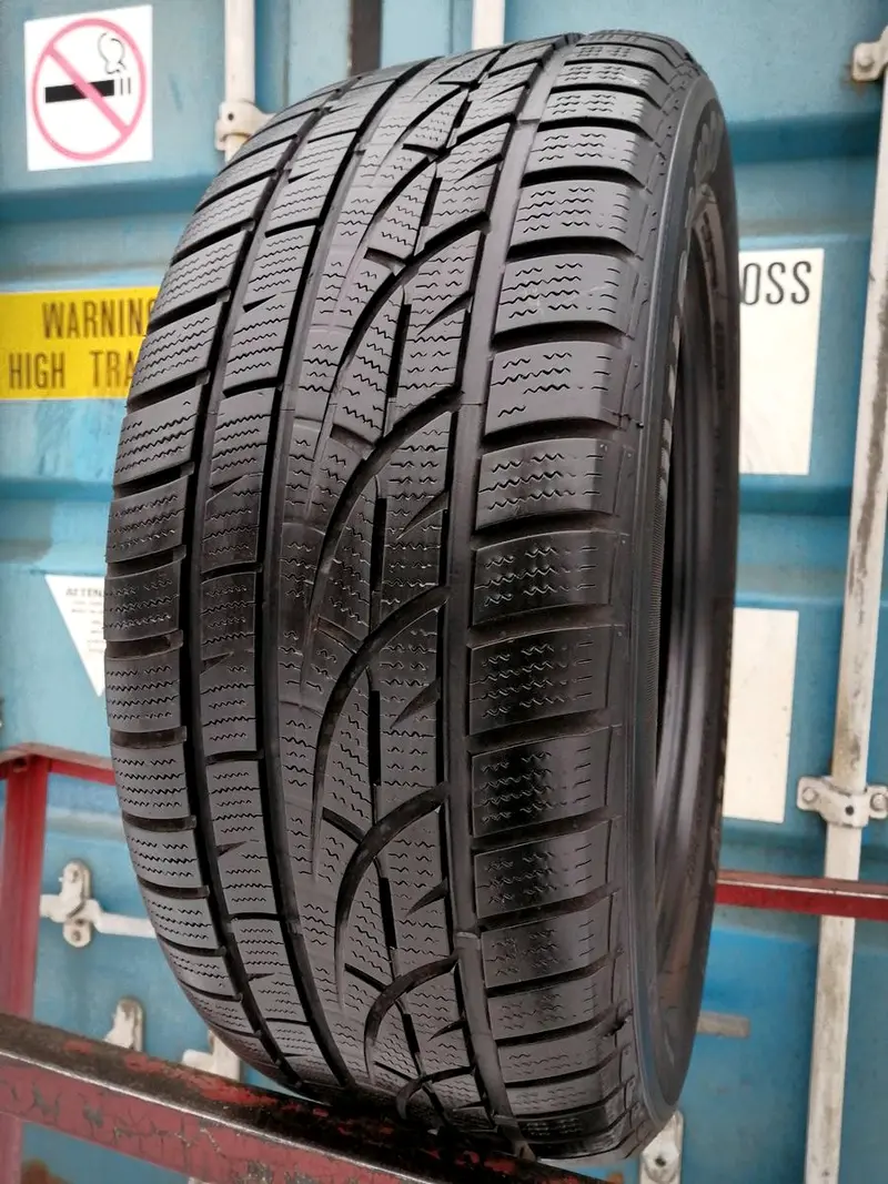 Б/у шина 235/55 R17 Hankook Winter I Cept Evo W310, фото 1