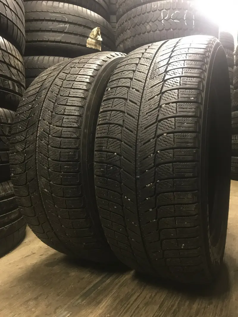 Пара б/у шин 235/55 R17 Michelin X-Ice, фото 1