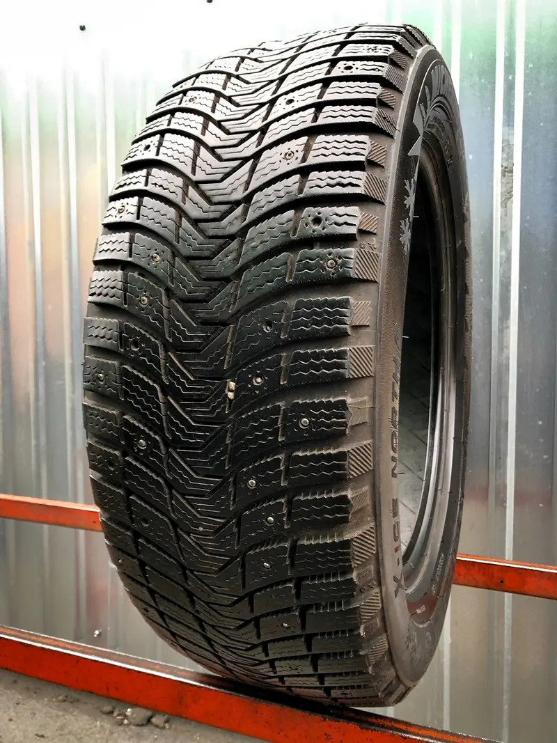 Б/у шина 235/55 R17 Michelin X-Ice North 3