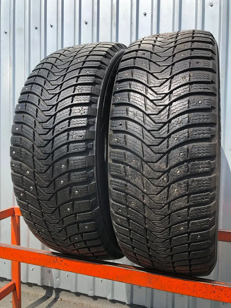 Пара б/у шин 235/55 R17 Michelin X-Ice North 3