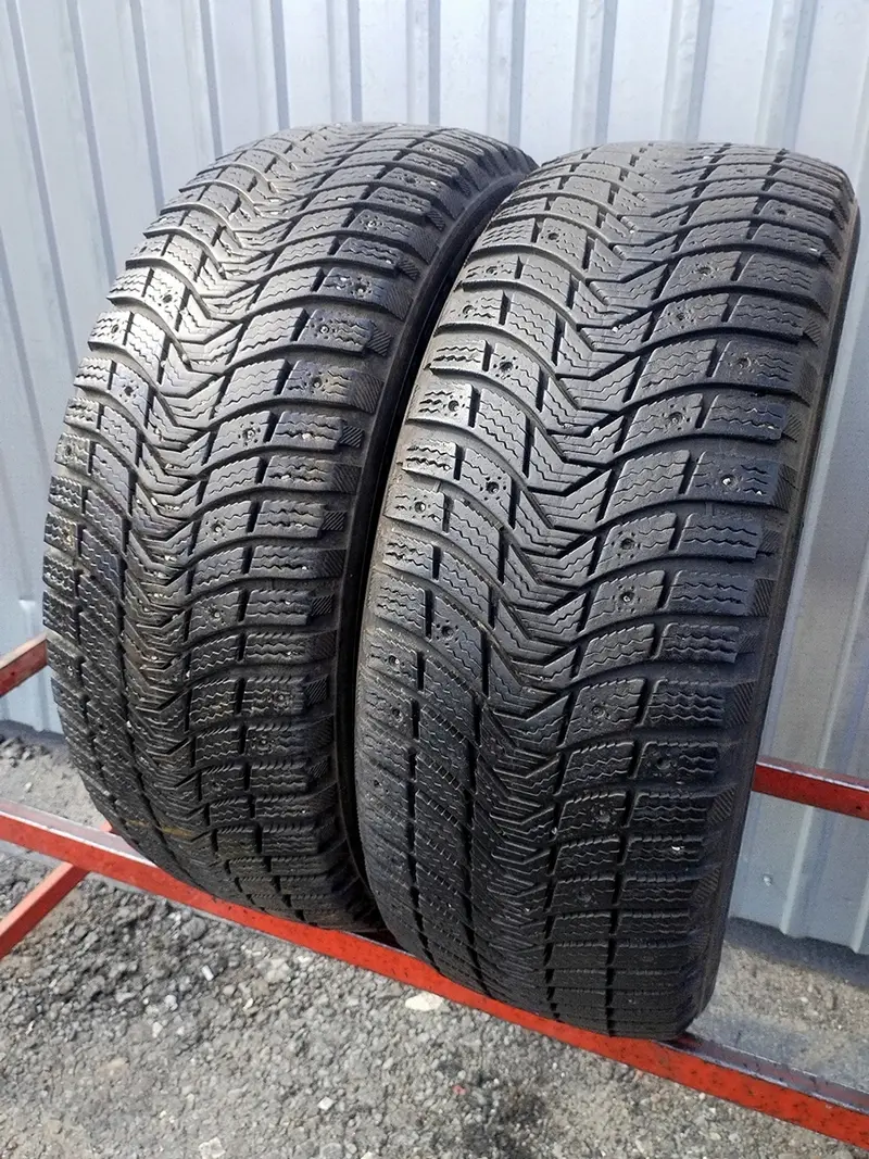Пара б/у шин 235/55 R17 Michelin X-Ice North 3
