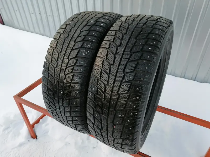 Пара б/у шин 235/55 R17 Michelin X-Ice North