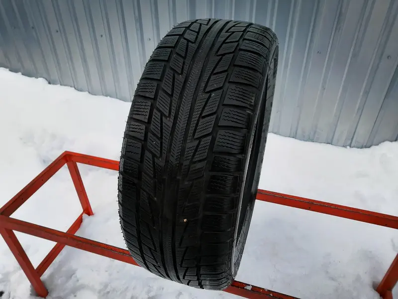 Б/у шина 235/55 R17 Nankang SV-2