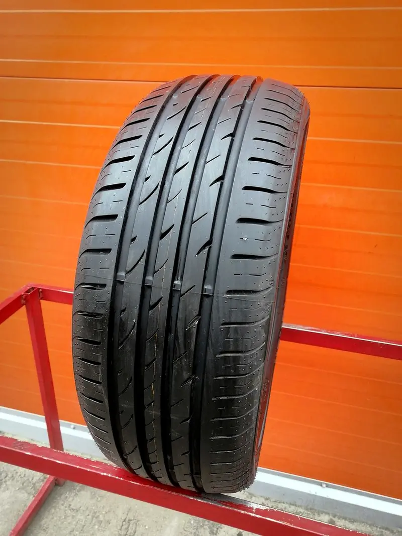 Б/у шина 235/55 R17 Nexen nBlue HD Plus