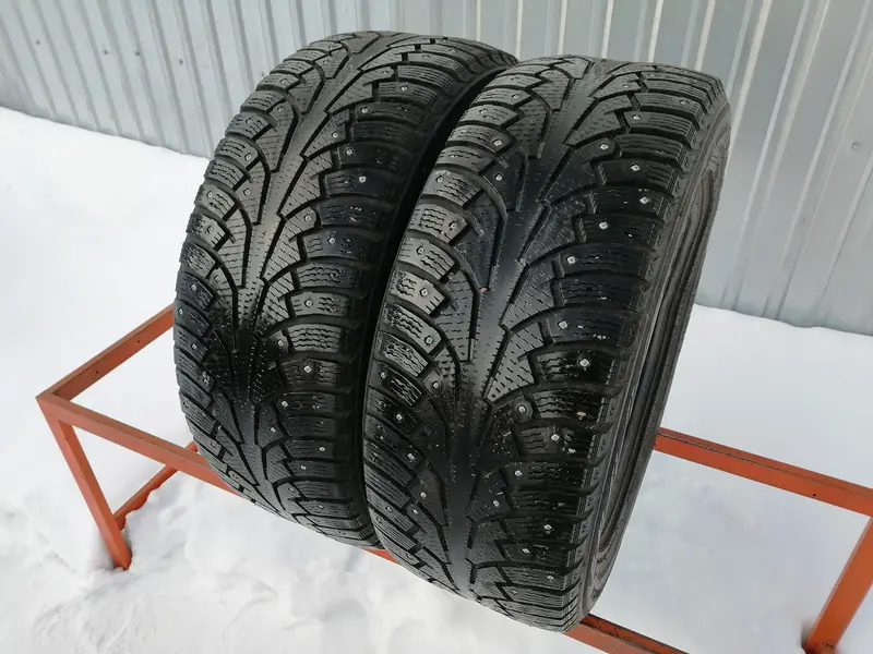 Пара б/у шин 235/55 R17 Nokian Hakkapeliitta 5