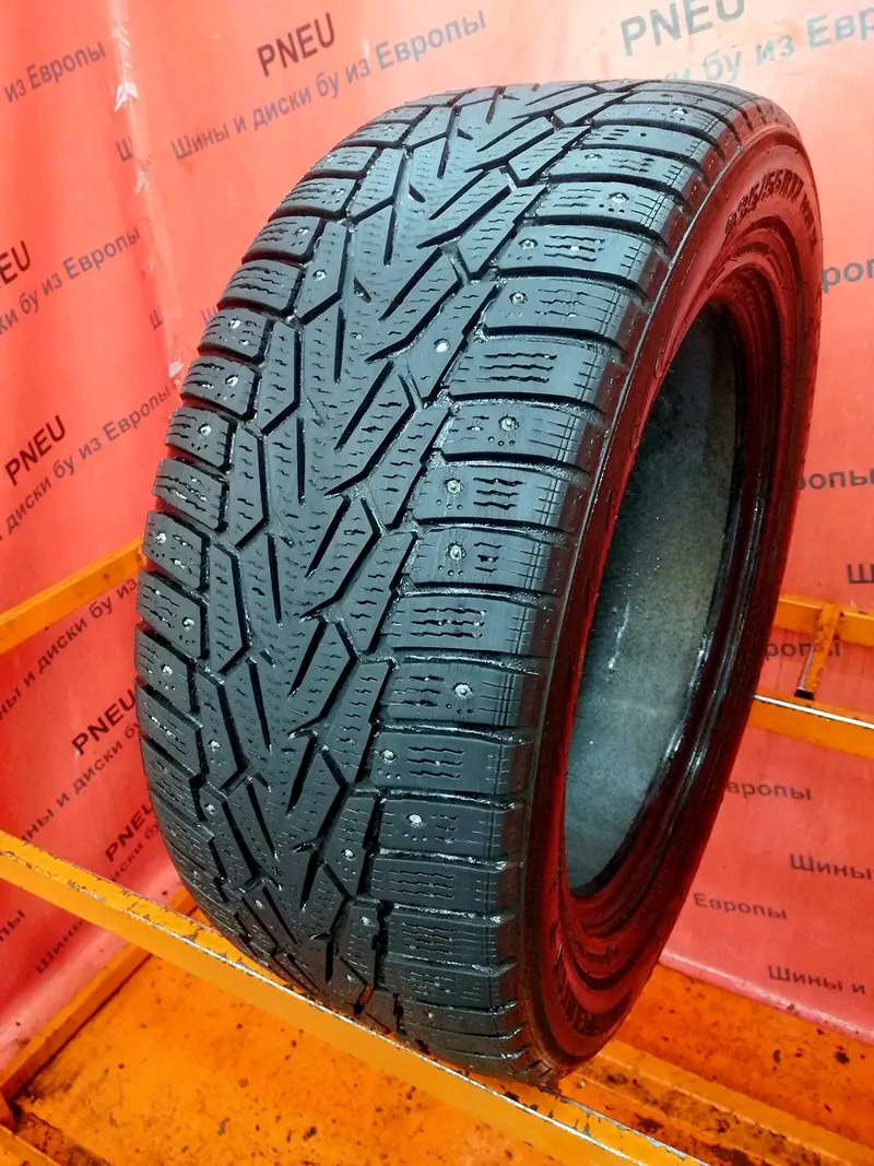 Б/у шина 235/55 R17 Nokian Hakkapeliitta 7