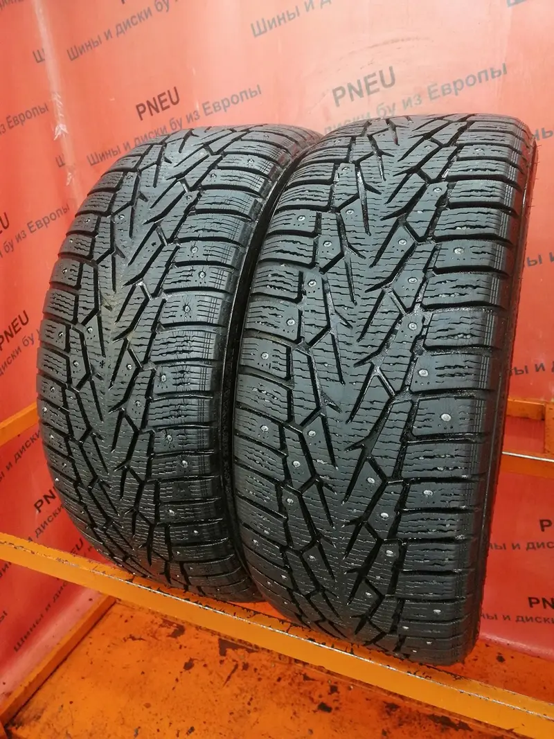 Пара б/у шин 235/55 R17 Nokian Hakkapeliitta 7