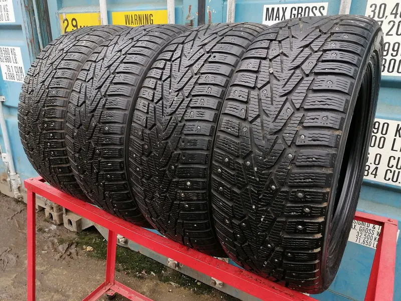 Комплект б/у шин 235/55 R17 Nokian Hakkapeliitta 7