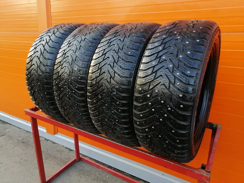 Комплект б/у шин 235/55 R17 Nokian Hakkapeliitta 8