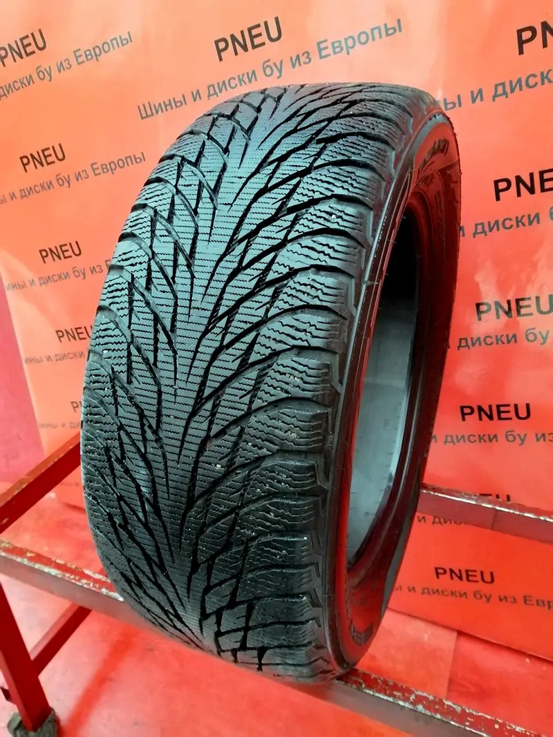 Б/у шина 235/55 R17 Nokian Hakkapeliitta R2
