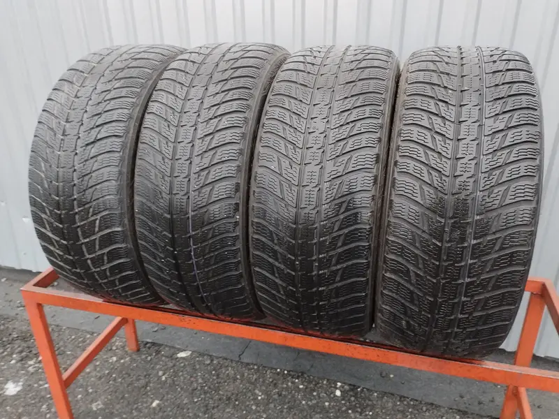 Комплект б/у шин 235/55 R17 Nokian WR SUV 3