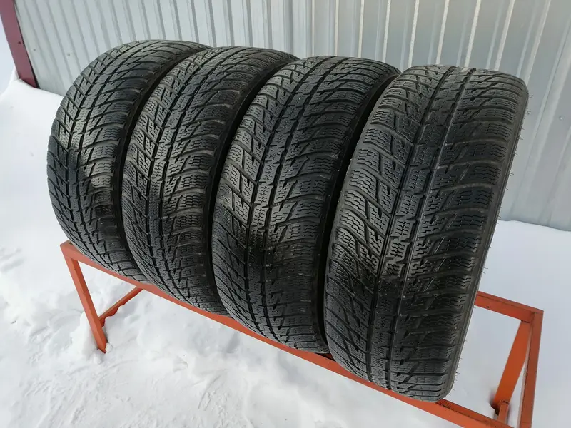 Комплект б/у шин 235/55 R17 Nokian WR SUV 3