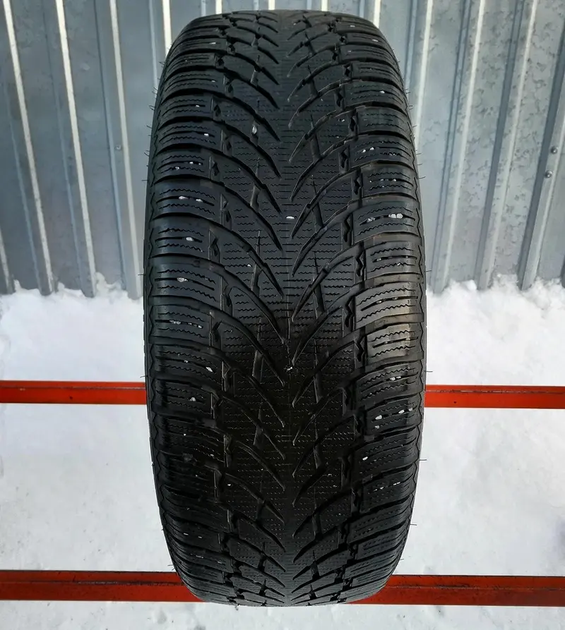Б/у шина 235/55 R17 Nokian WR SUV 4