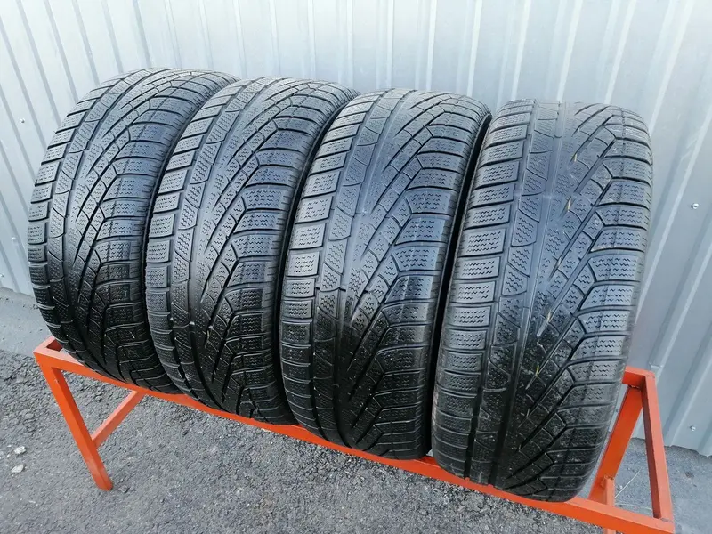 Комплект б/у шин 235/55 R17 Pirelli Winter 210 Sottozero