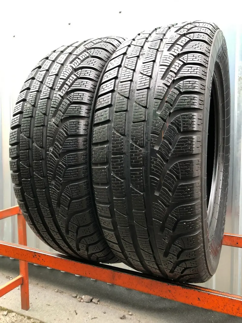 Пара б/у шин 235/55 R17 Pirelli Winter 240 Sottozero 2