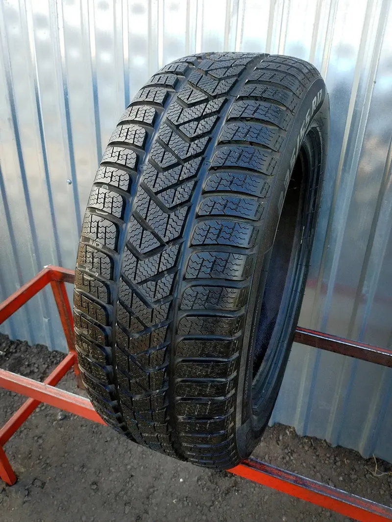 Б/у шина 235/55 R17 Pirelli Winter Sottozero 3, фото 1