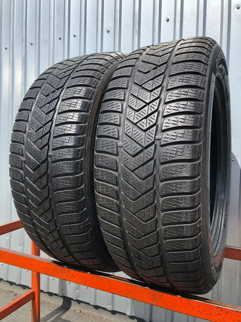 Пара б/у шин 235/55 R17 Pirelli Winter Sottozero 3