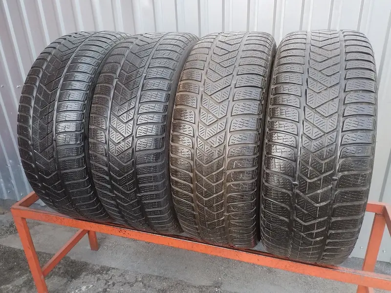 Комплект б/у шин 235/55 R17 Pirelli Winter Sottozero 3, фото 1
