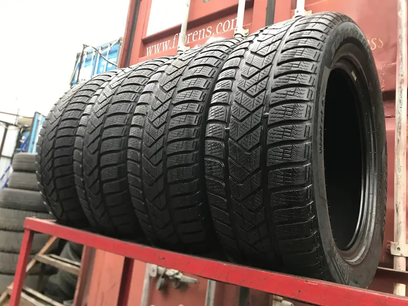 Комплект б/у шин 235/55 R17 Pirelli Winter Sottozero 3