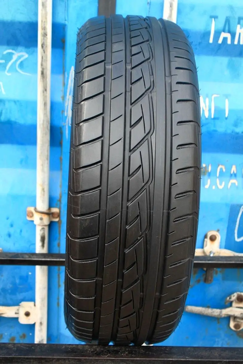 Б/у шина 235/55 R17 Toyo Proxes CF1