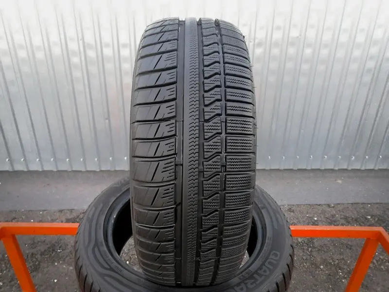 Б/у шина 235/55 R17 Vredestein Quatrac 3