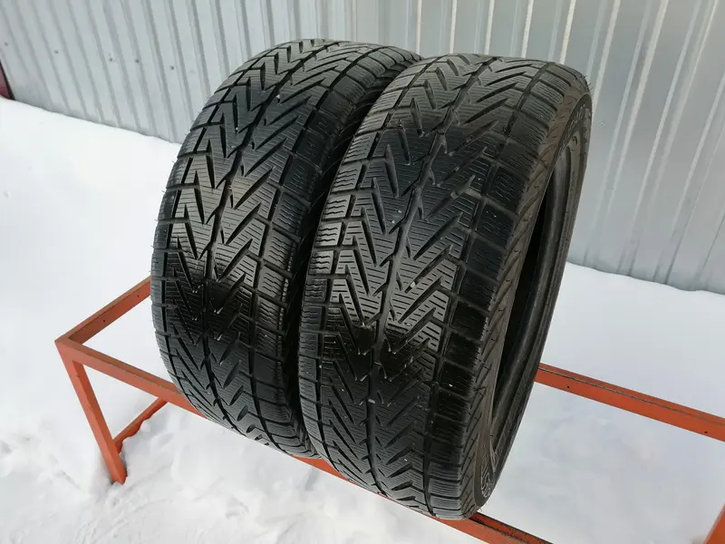 Пара б/у шин 235/55 R17 Vredestein Wintrac Xtreme