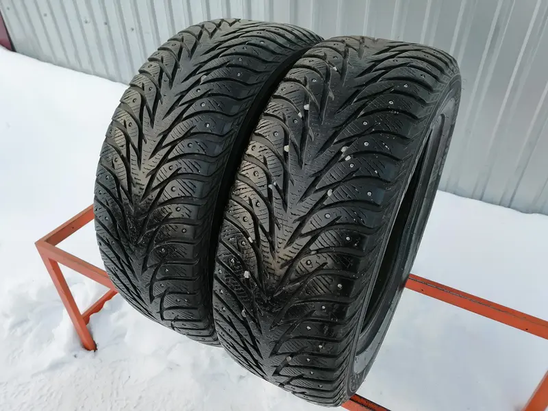 Пара б/у шин 235/55 R17 Yokohama Ice Guard IG35