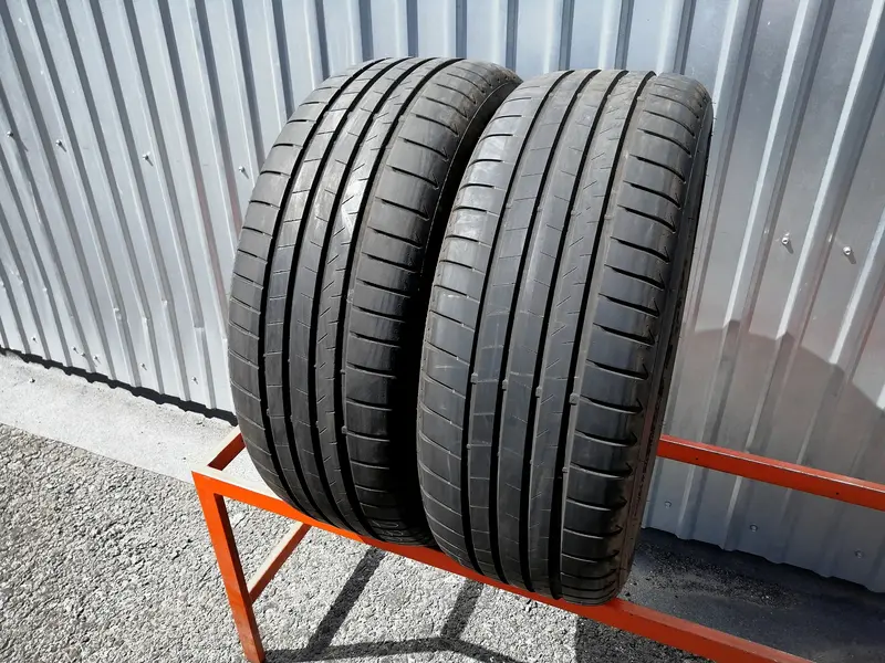 Пара б/у шин 235/55 R18 Bridgestone Alenza 001