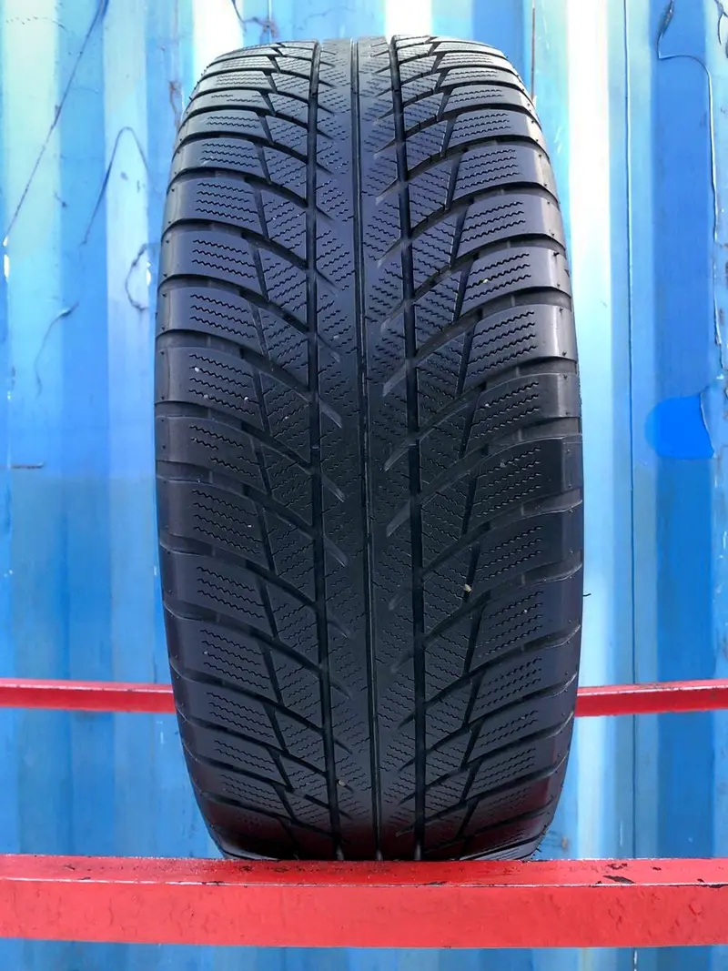 Б/у шина 235/55 R18 Bridgestone Blizzak LM-001