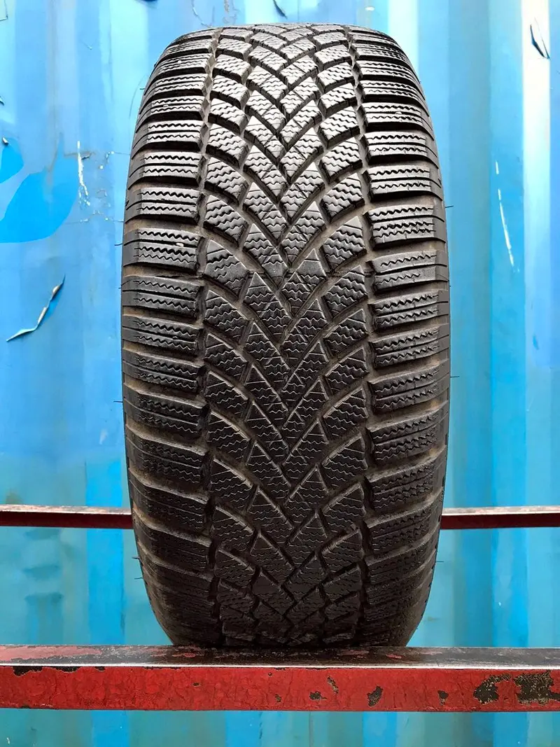 Б/у шина 235/55 R18 Bridgestone Blizzak LM-005