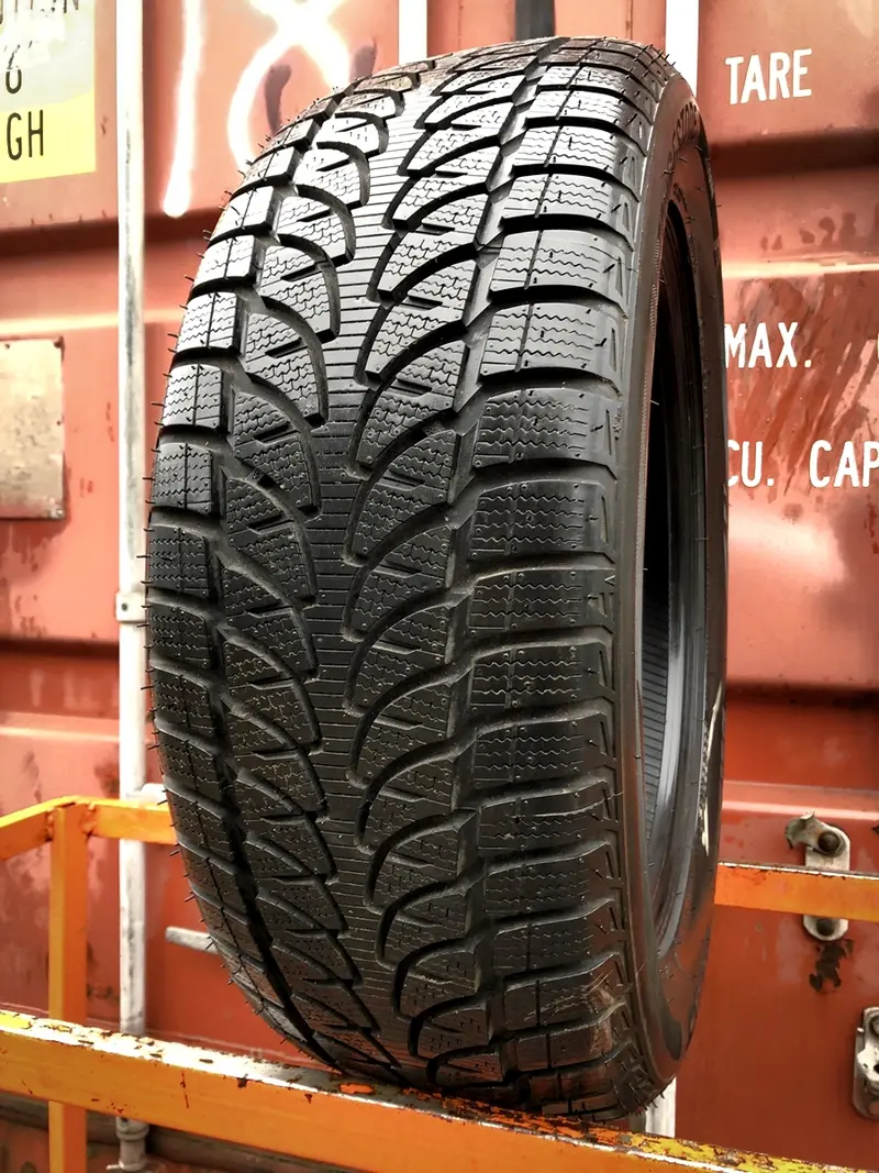 Б/у шина 235/55 R18 Bridgestone Blizzak LM-80 EVO, фото 1