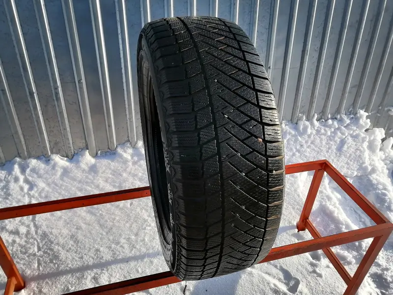 Б/у шина 235/55 R18 Continental ContiVikingContact 6