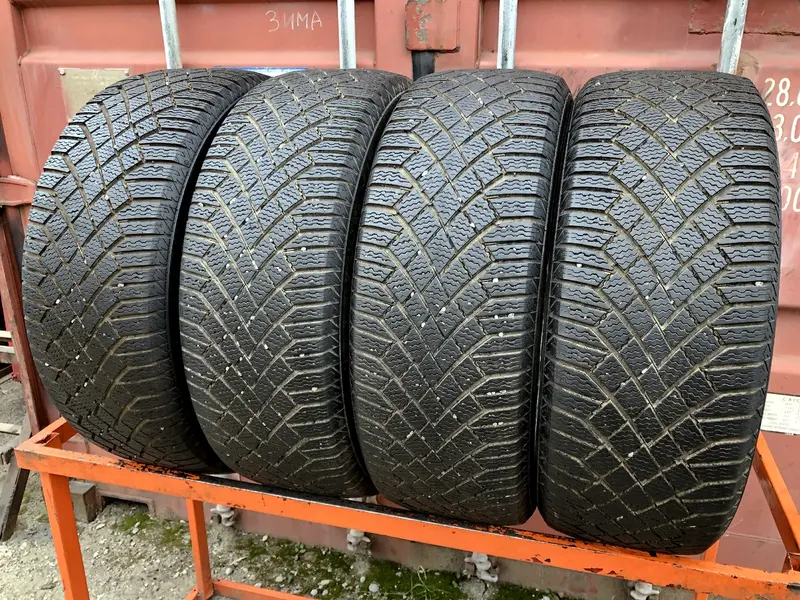 Комплект б/у шин 235/55 R18 Continental ContiVikingContact 7
