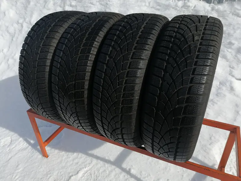 Комплект б/у шин 235/55 R18 Dunlop SP Winter Sport 3D