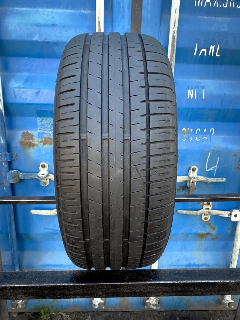 Б/у шина 235/55 R18 Falken Azenis FK-510 SUV, фото 1
