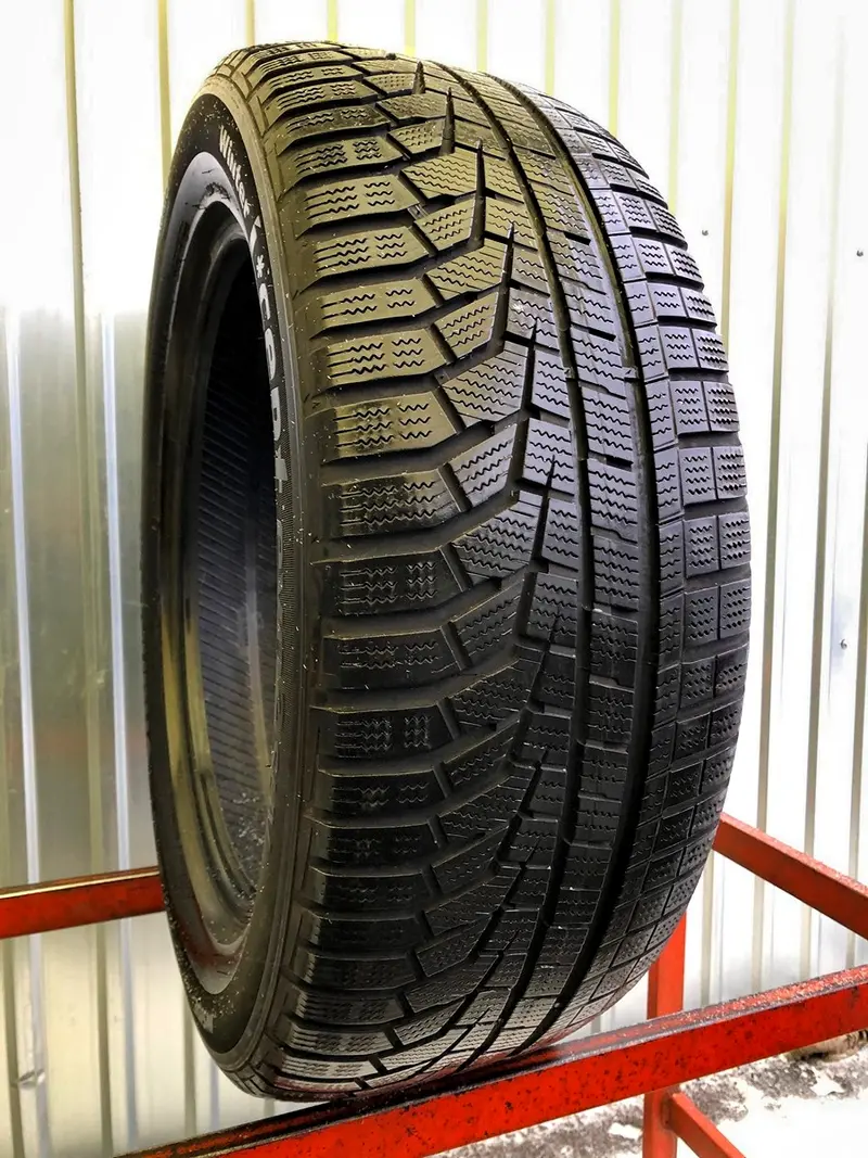Б/у шина 235/55 R18 Hankook Winter I Cept Evo2 W320 SUV